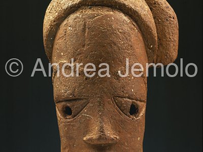 Jos Museum Head of Terracotta - Nok | Andrea Jemolo