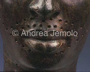 Nigerian National Museum Bowl on plinth - Igbo-Ukwu | Andrea Jemolo