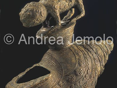 Nigerian National Museum Vase with leopard -Igbo-Ukwu | Andrea Jemolo