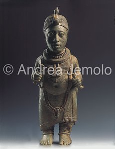 Ife National Museum Figure of an Oni - brass and lead - Ife | Andrea Jemolo