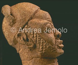 Nigerian National Museum Portrait of man - terracotta - Owo | Andrea Jemolo