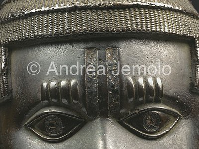 Nigerian National Museum Testa commemorativa di Oba - bronzo - Benin | Andrea Jemolo