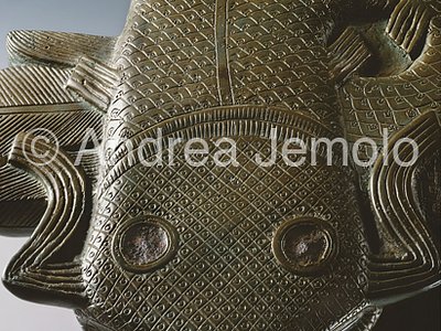 Nigerian National Museum Recipiente Rituale - particolare - bronzo - Benin | Andrea Jemolo
