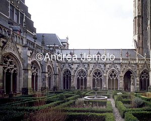Cathedral Cloister | Andrea Jemolo