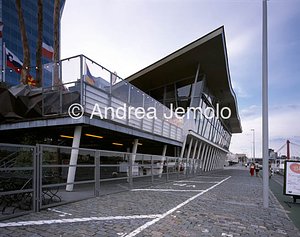 Restaurant  | Andrea Jemolo