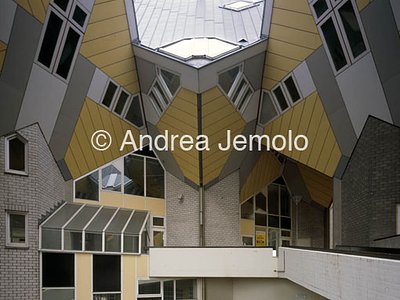Cube Houses - kubuswoningen - Boomwoningen  | Andrea Jemolo