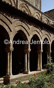 Church of the Magione Cloister | Andrea Jemolo