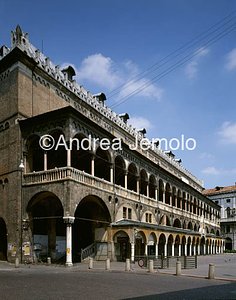 Palace of the Ragione General view | Andrea Jemolo