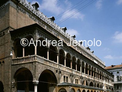Palace of the Ragione General view | Andrea Jemolo