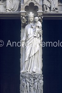 Notre Dame Portal of the Virgo - Virgo with Child | Andrea Jemolo