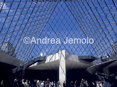 Louvre Museum - Pyramid Detail | Andrea Jemolo