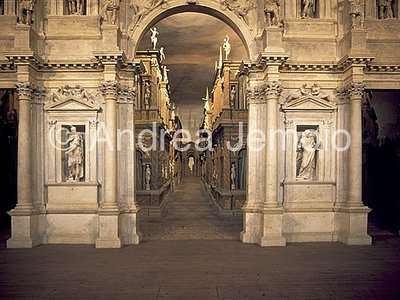 Teatro Olimpico Scene per Edipo Tiranno | Andrea Jemolo