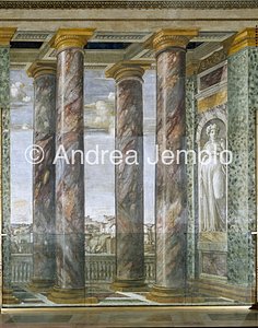 Villa Farnesina Hall of the Perspectives - columns, Rome - Detail | Andrea Jemolo