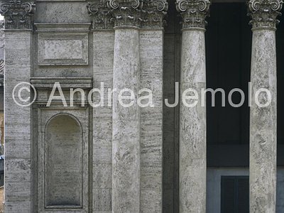 Santa Maria in via Lata Façade - Detail | Andrea Jemolo