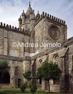 Cathedral Cloister | Andrea Jemolo