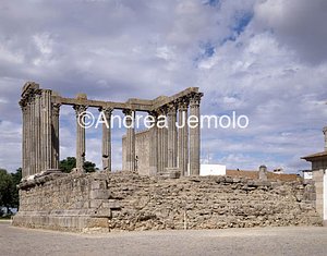 Temple of Diana General view | Andrea Jemolo