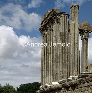 Temple of Diana Detail | Andrea Jemolo