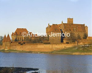 Castle Exterior - east side | Andrea Jemolo