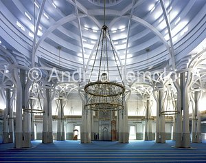 Mosque and Cultural Islamic Center Interior toward the mirhab | Andrea Jemolo