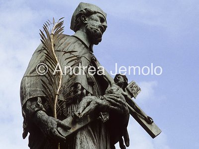 Charles Bridge Statue of St. John of Nepomuk - Detail | Andrea Jemolo