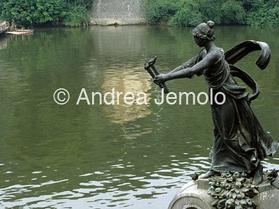 Statue of Legii bridge  | Andrea Jemolo