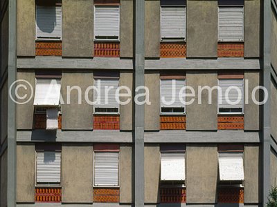 Case a torre ina Assicurazioni Facciata - Particolare | Andrea Jemolo
