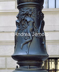 Pylon of light with Dance of Electricity  | Andrea Jemolo