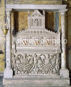 Santa Maria in Aracoeli Tomb of the senator Luca Savelli | Andrea Jemolo