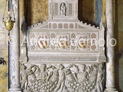 Santa Maria in Aracoeli Tomb of the senator Luca Savelli | Andrea Jemolo