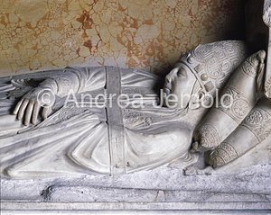 Santa Maria in Aracoeli Funeral Monument for Honorius IV - Detail | Andrea Jemolo
