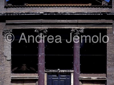Archbasilica of Saint John - baptistery Entry of the narthex | Andrea Jemolo