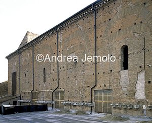 Santa Croce in Gerusalemme Exterior - north side | Andrea Jemolo