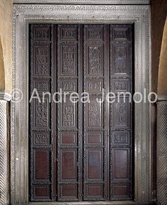 Santa Sabina Wooden door | Andrea Jemolo