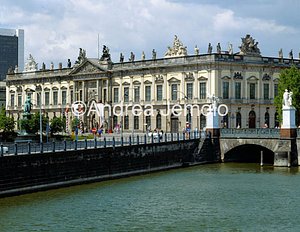 Zeughaus Portico | Andrea Jemolo