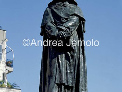 Monument to Giordano Bruno General view | Andrea Jemolo