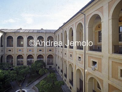 Ospizio di San Michele a Ripa Grande Old people Courtyard | Andrea Jemolo