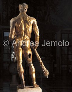 Capitoline museums Hercules in bronze - rear | Andrea Jemolo