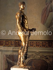 Capitoline museums Hercules in bronze - right side | Andrea Jemolo