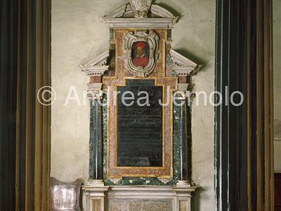 Chiesa di San Pietro in Vincoli Monumento del Cardinale Lanfranco Margotti | Andrea Jemolo