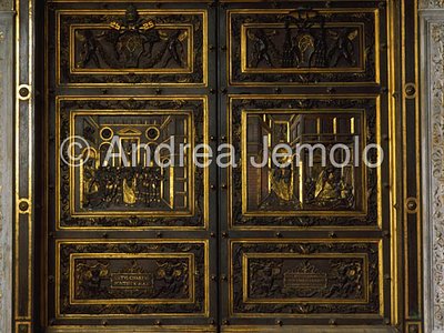 San Pietro in Vincoli Portelle in bronze | Andrea Jemolo