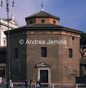 Archbasilica of Saint John - baptistery General view | Andrea Jemolo