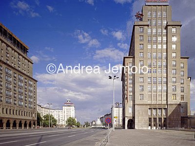 Karl-Marx-Allee e la Haus des Lehrers  | Andrea Jemolo