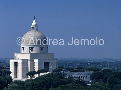 EUR - Chiesa di Santi Pietro e Paolo Visione d'insieme dall'alto | Andrea Jemolo