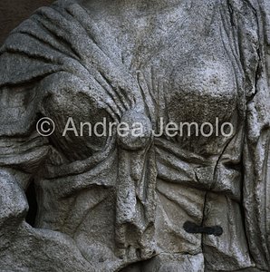 Madama Lucrezia - speaking statue Detail | Andrea Jemolo