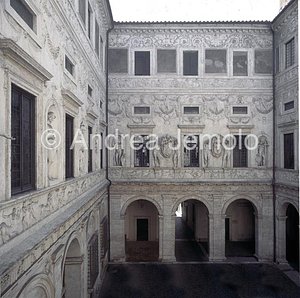Palazzo Spada Courtyard | Andrea Jemolo
