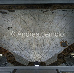 Palazzo Spada Gallery of the Sundial - Quadrant of the clock | Andrea Jemolo