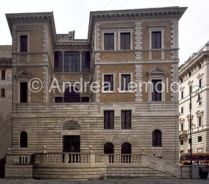 Palace Regis Façade | Andrea Jemolo