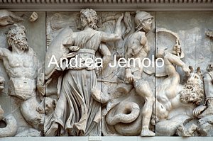 Pergamonmuseum Altare di Pergamo - Clutios ed Echate | Andrea Jemolo