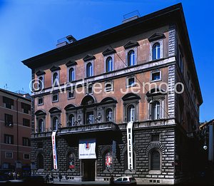 Palace della Cassa di Risparmio General view | Andrea Jemolo