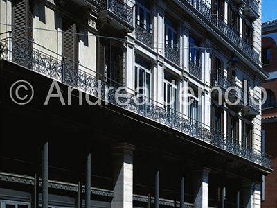 Palace in via delle Vergini General view | Andrea Jemolo